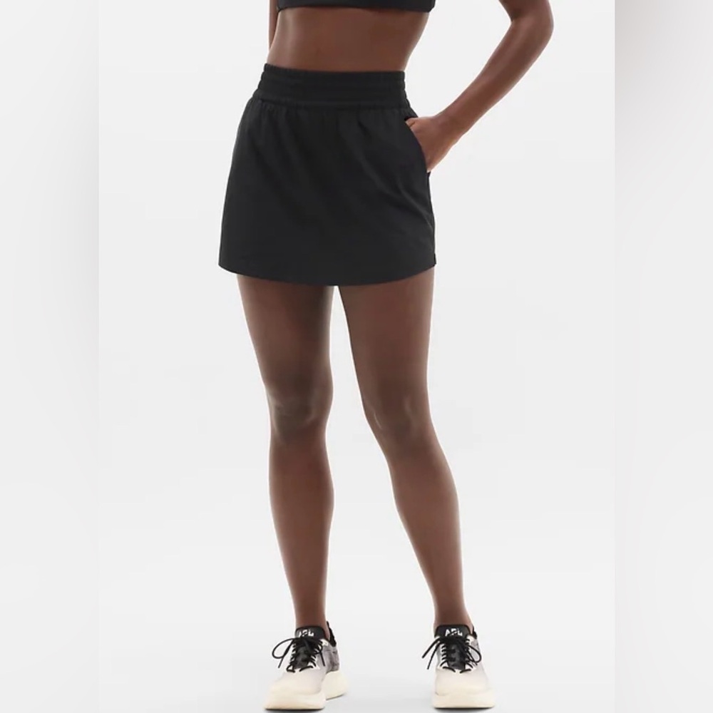 Athleta Black Featherweight Stretch High Rise Run With It 14" Skort 566723 EUC S